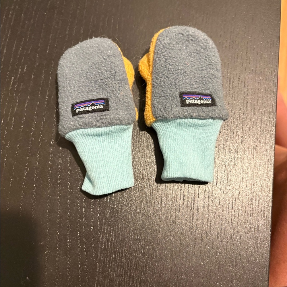 Patagonia Baby Pita Pocket Mittens 0-3M